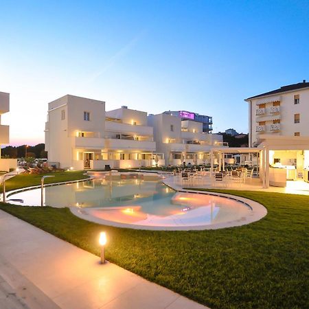 Marina Suites & Apartments 4 Stelle S Caorle Eksteriør billede