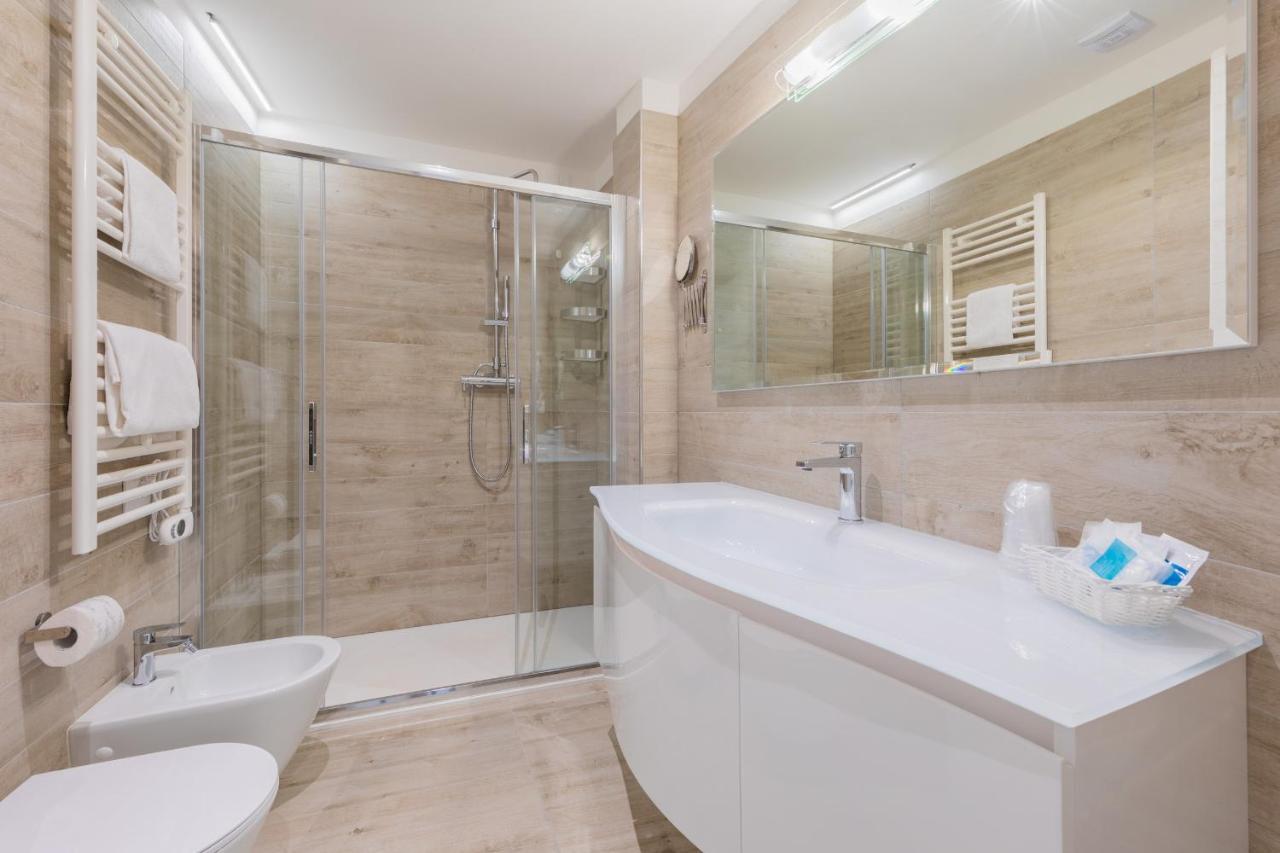 Marina Suites & Apartments 4 Stelle S Caorle Eksteriør billede