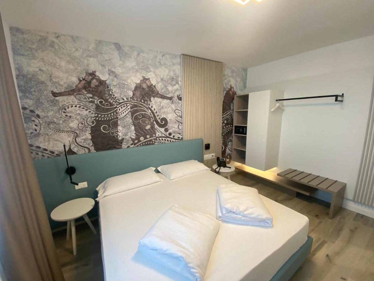 Marina Suites & Apartments 4 Stelle S Caorle Eksteriør billede