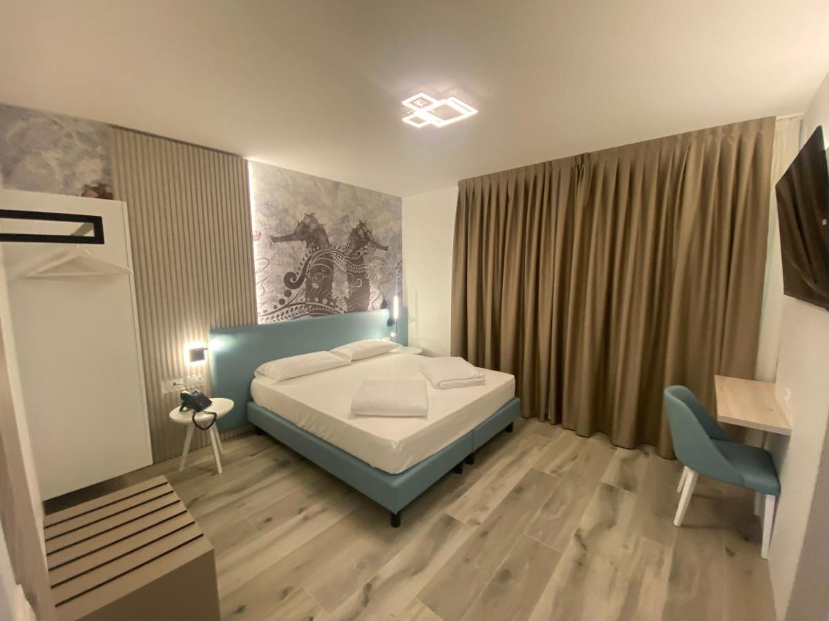 Marina Suites & Apartments 4 Stelle S Caorle Eksteriør billede