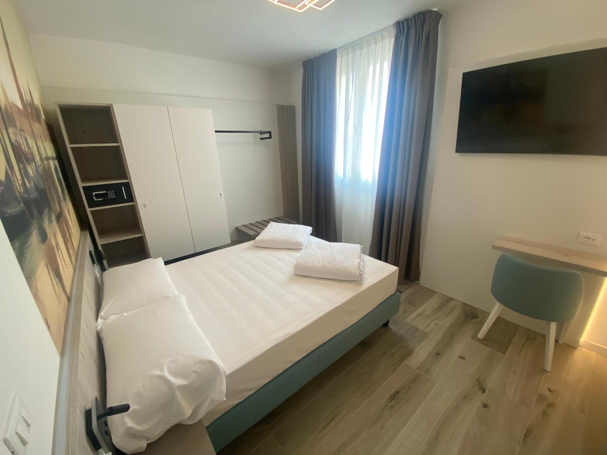 Marina Suites & Apartments 4 Stelle S Caorle Eksteriør billede